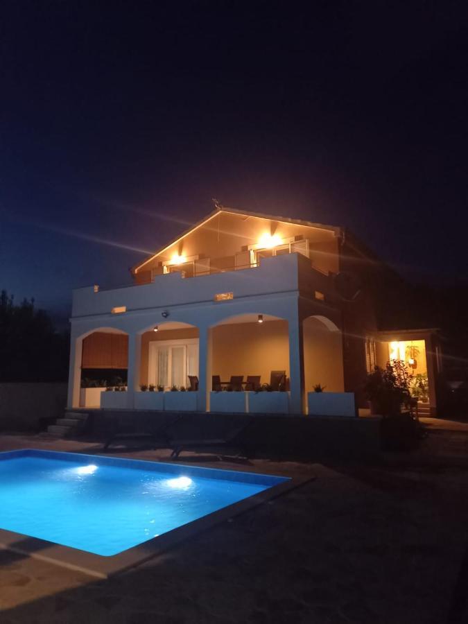 Villa Leggiero à Benkovac Extérieur photo